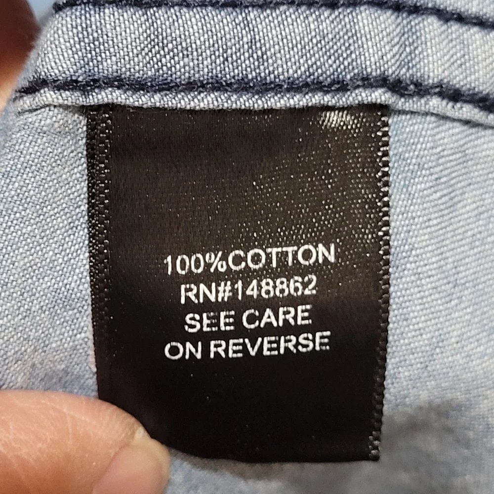 Torrid Chambray Button Front Shirt | Size 1 (1X) EUC - Picture 6 of 6